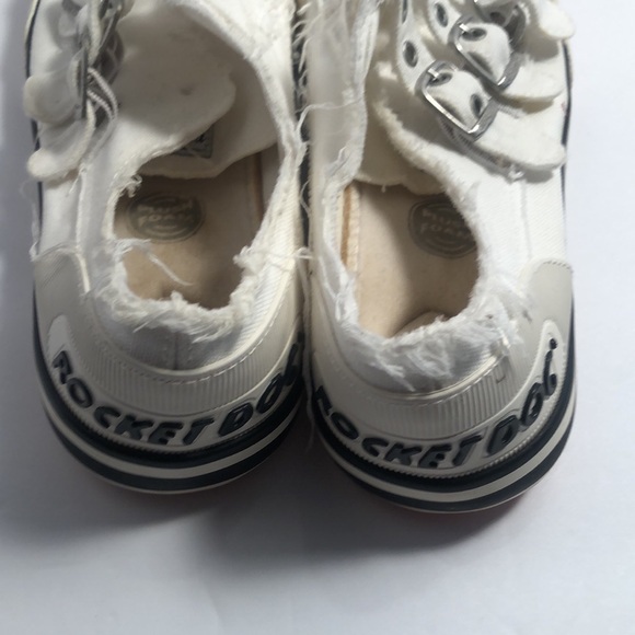 Woman’s Y2k canvas distressed slip on rocket Dog shoes - Picture 7 of 12